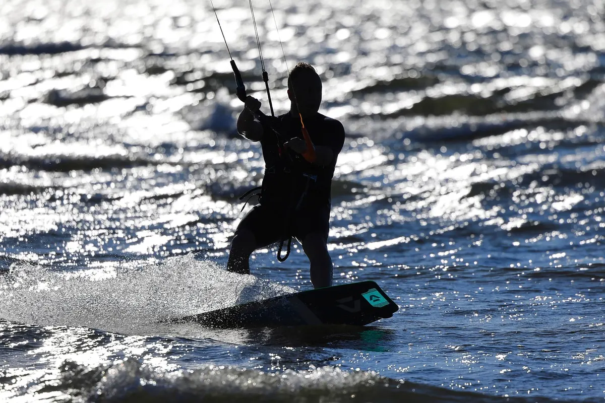 10 Common Kitesurfing Mistakes Beginners Make (and How to Correct Them)