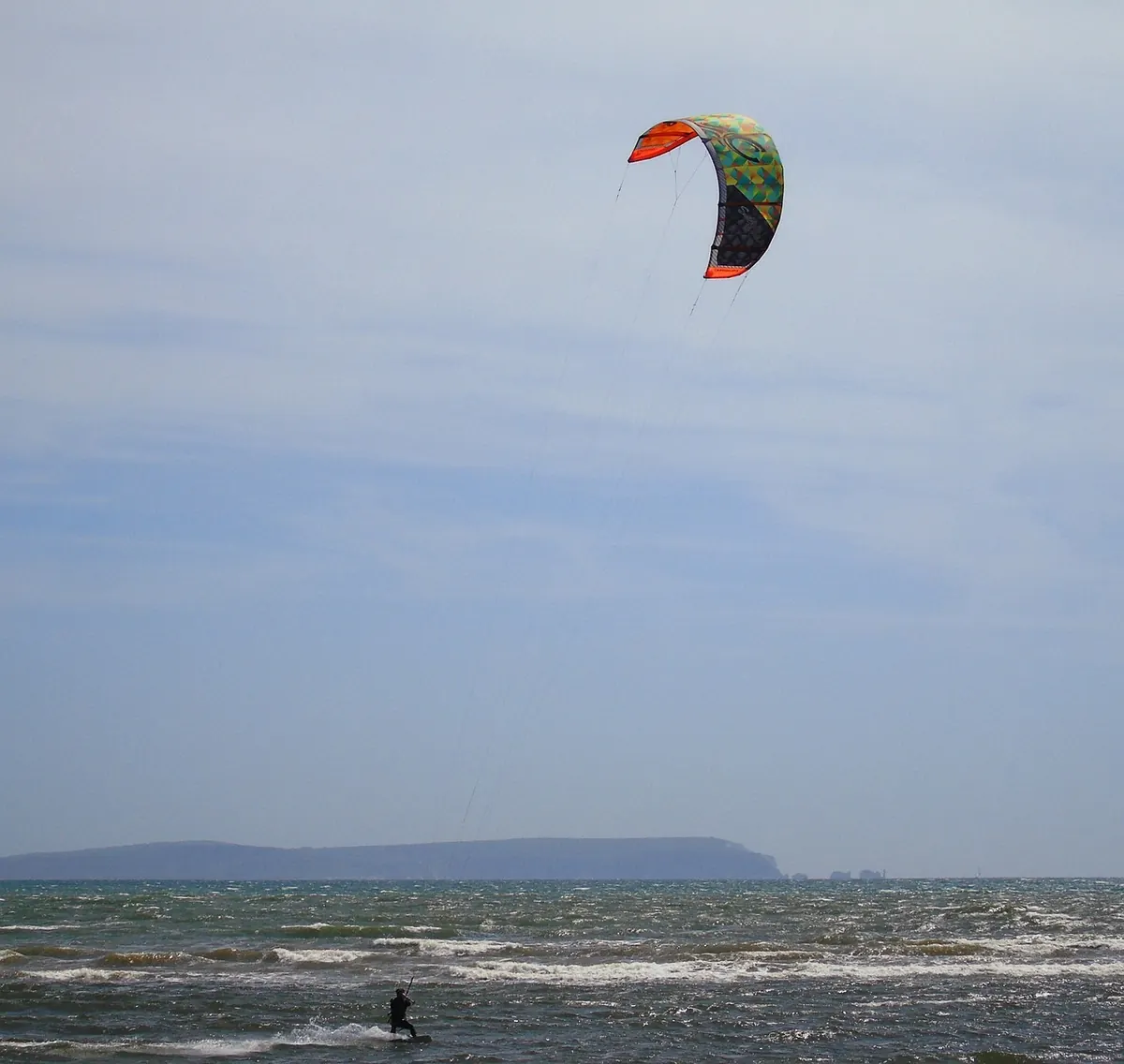 Kitesurfing vs Kiteboarding: Equipment, Disciplines and Which to Learn